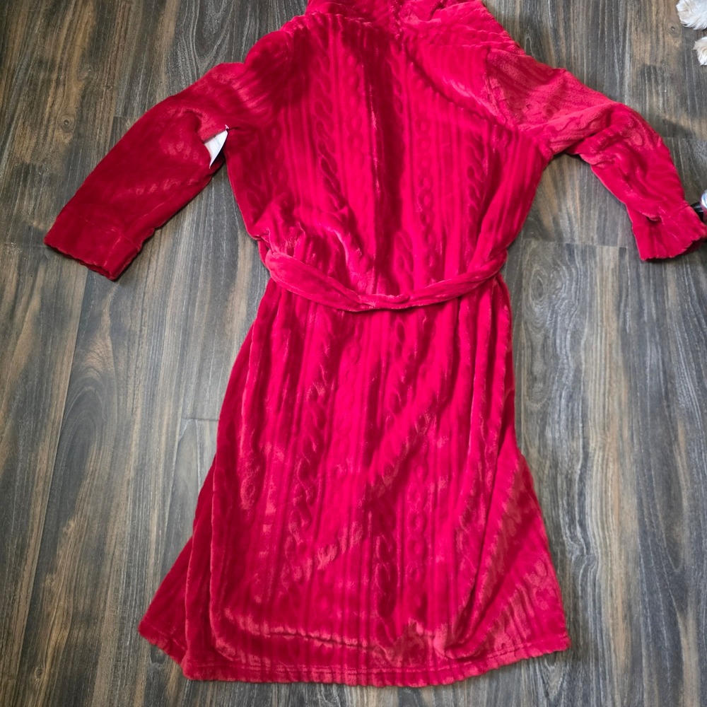 Liz Claiborne Sleepwear Red Plush Cable Knit Embossed Wrap Robe Large NWT - Picture 8 of 8